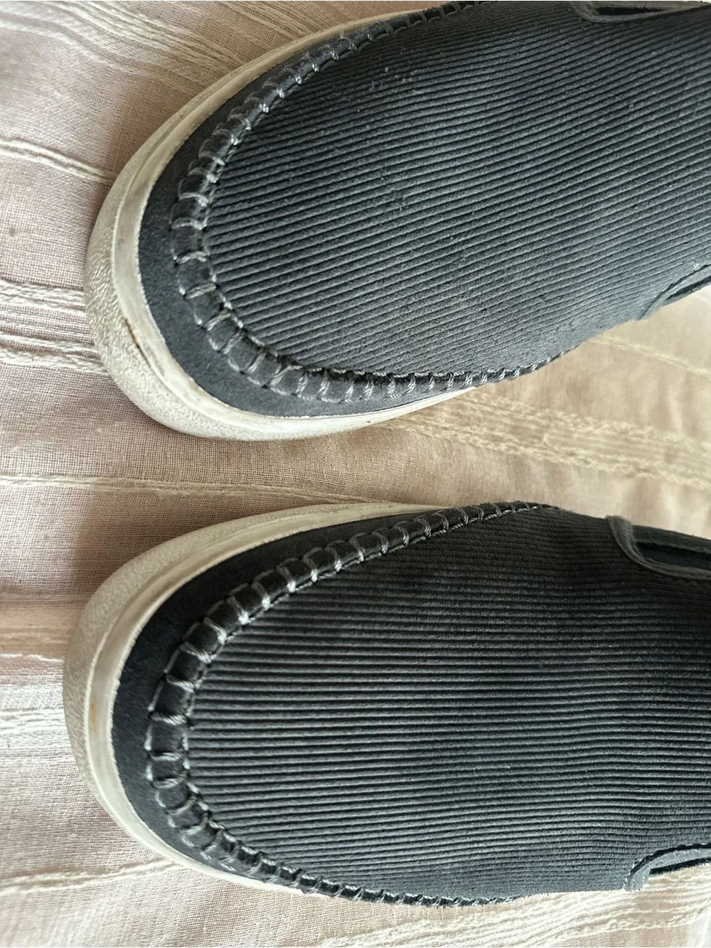 CLARKS Kessell Slip Dark Grey Corduroy Moc Toe Slip On Sneakers Men's | 12